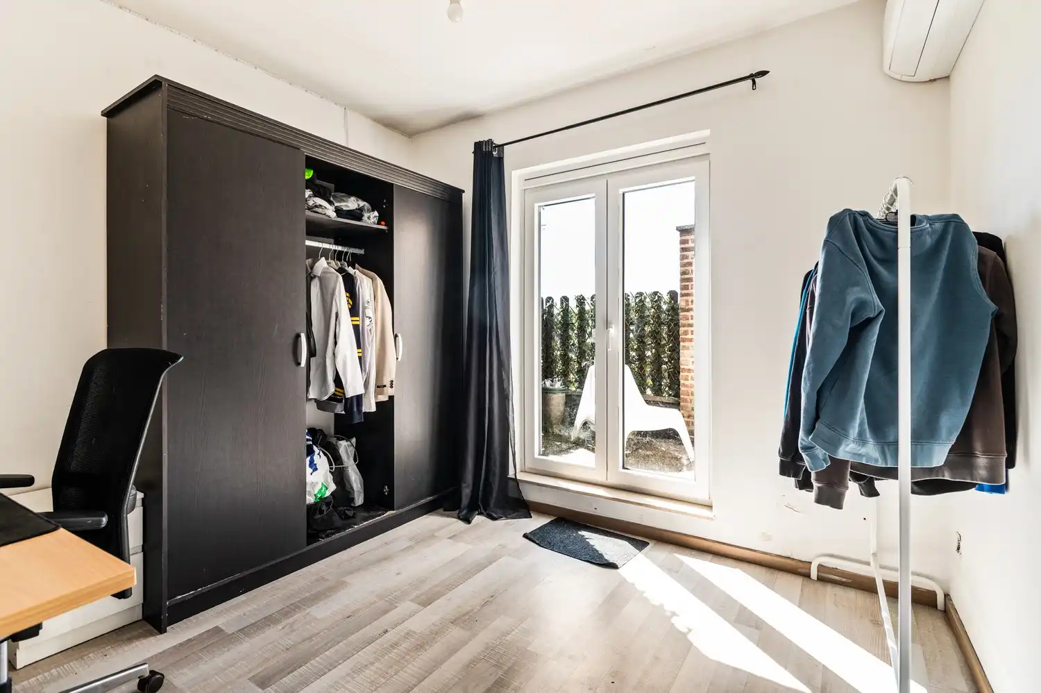 Ruim appartement (94 m²) met twee slaapkamers in het centrum van Broechem! foto 9