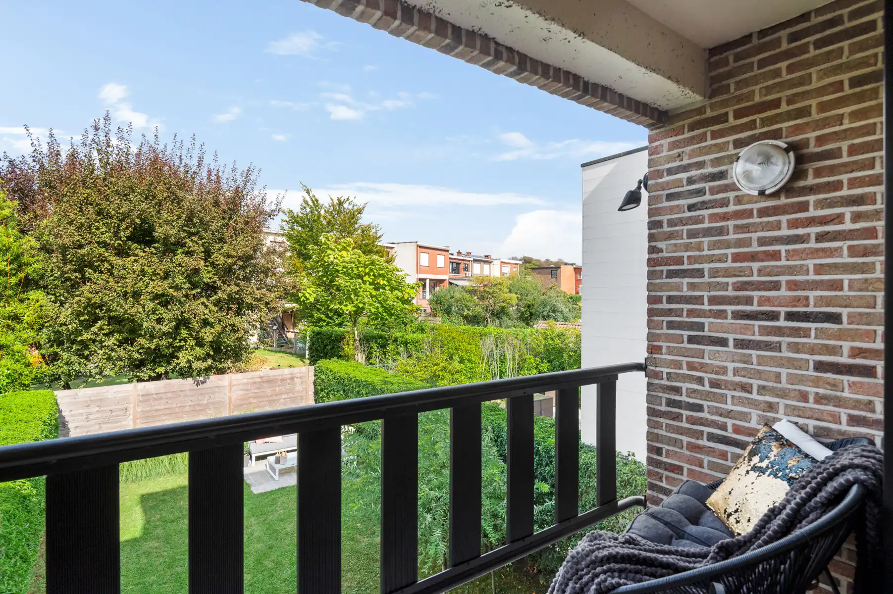 Een bel-etage met een verhaal op elke verdieping foto 14