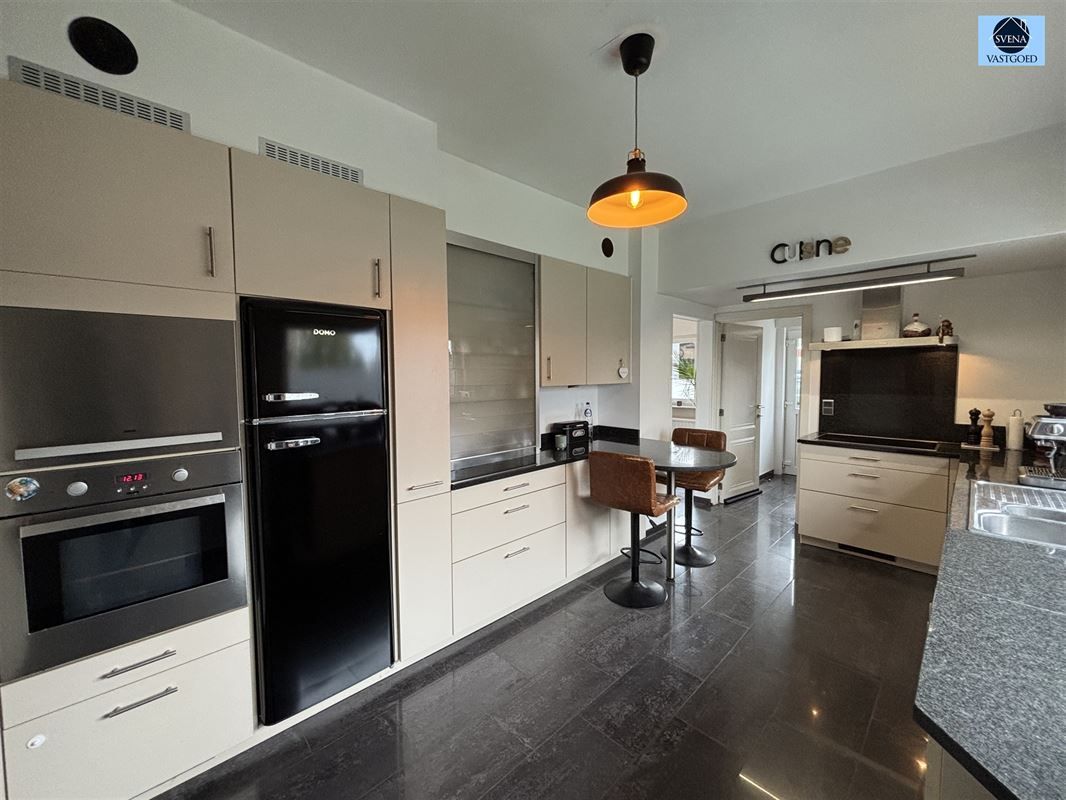 RUIME WONING MET LOODS foto 5