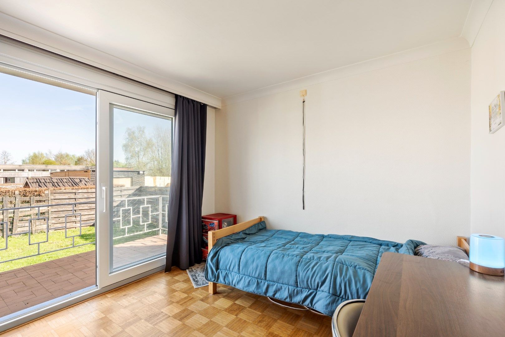 ALLEENSTAANDE WONING MET 5 SLPKS, 2 BADKAMERS, TUIN EN GARAGE foto 22