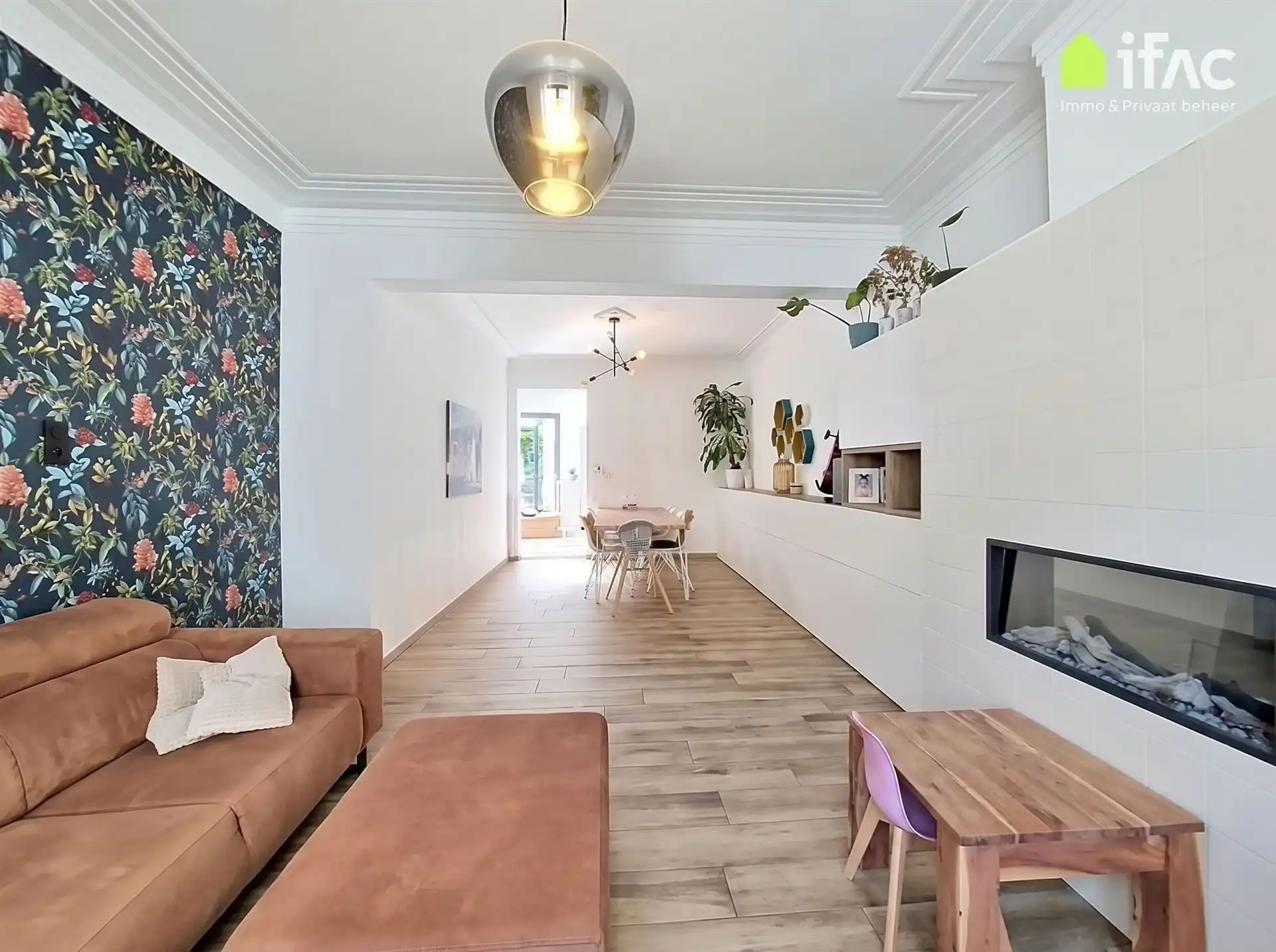 Volledig gerenoveerde woning met geweldige tuin op 28a 34ca foto 5