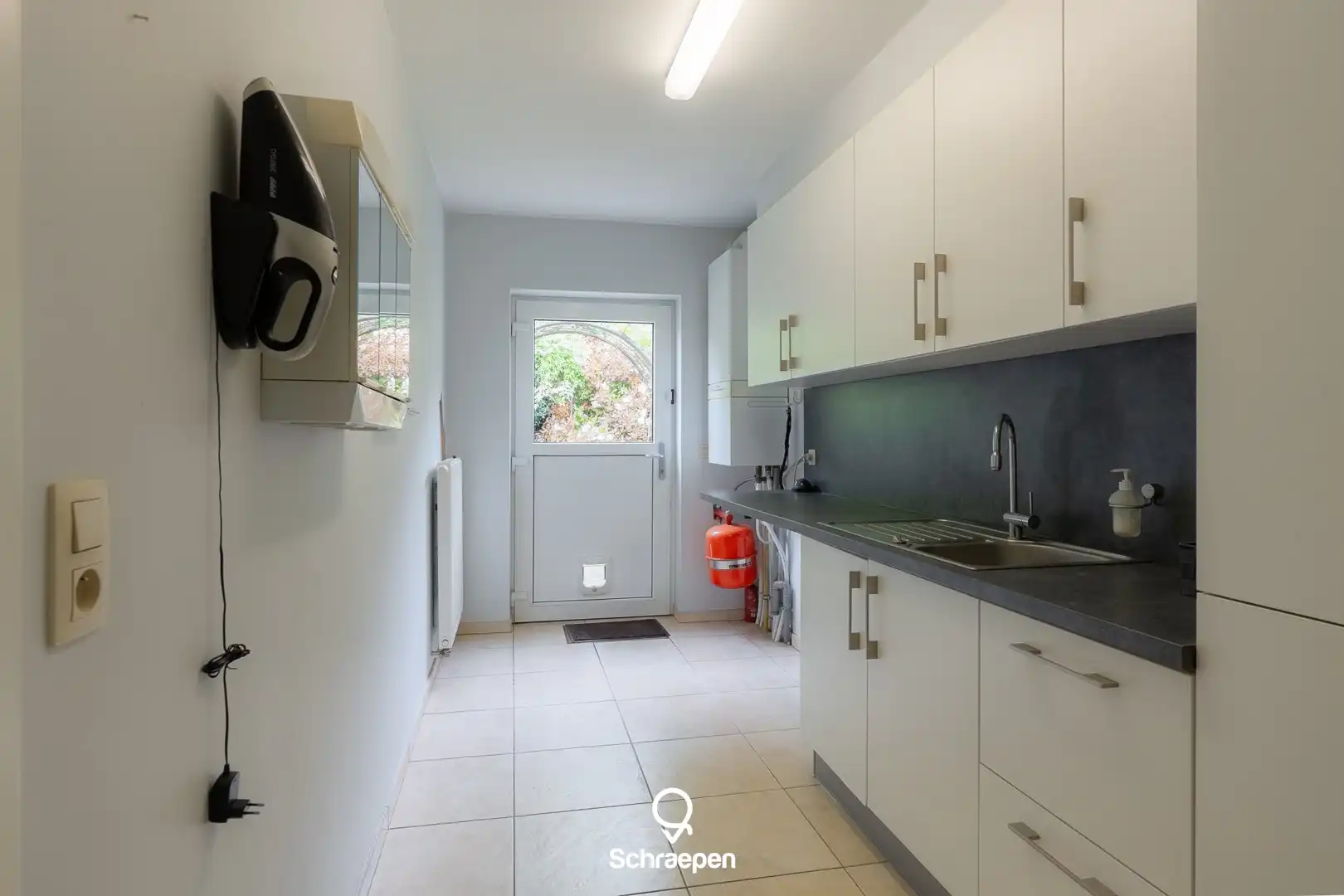 Energiezuinige én instapklare gezinswoning (235 m²) met 4 slpks te Houthalen! foto 14