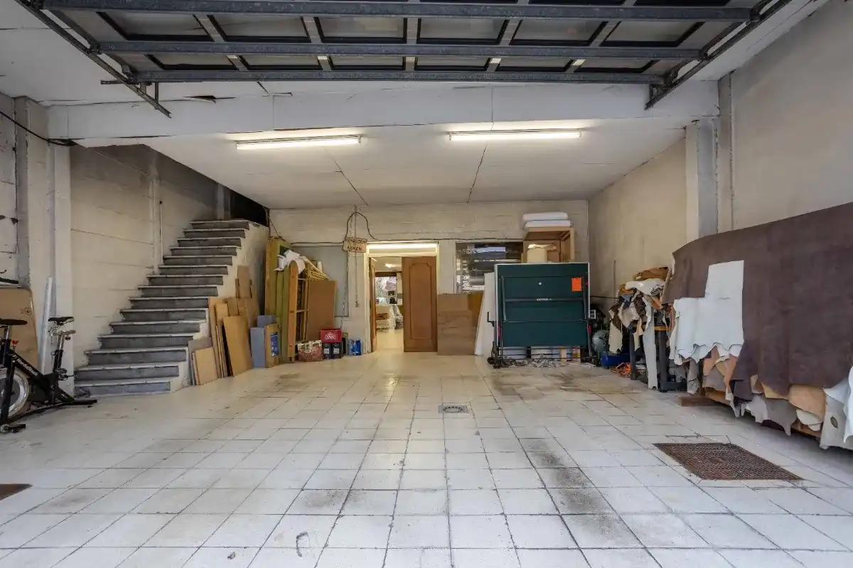 Ruime woning met showroom, atelier en appartement te koop! foto 11