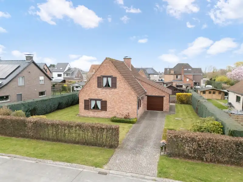 --- NIEUW --- Op te frissen ruime landelijke woning te Drongen! foto 18