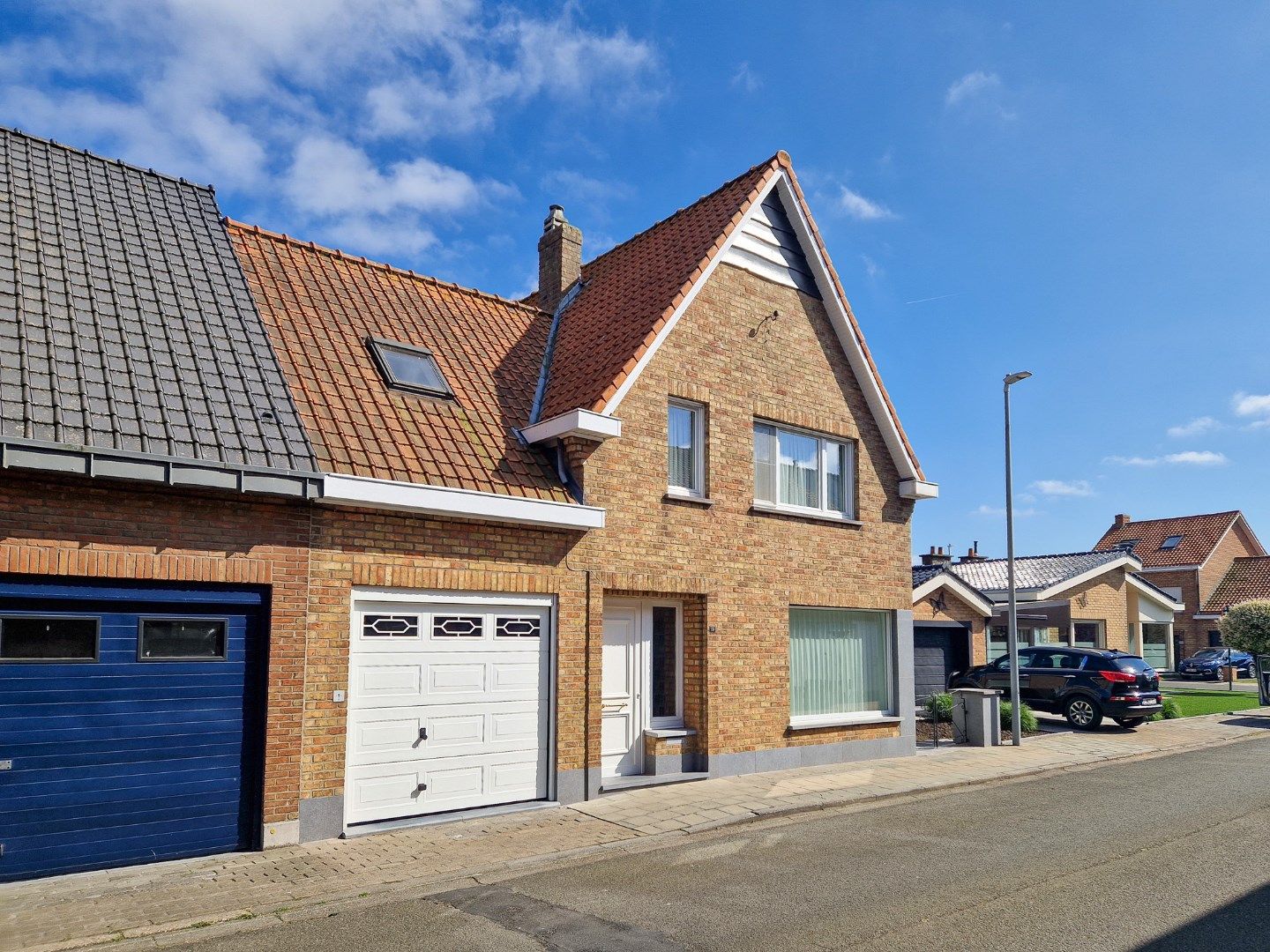 Instapklare, uitstekend onderhouden woning in hartje Oudenburg. foto 24