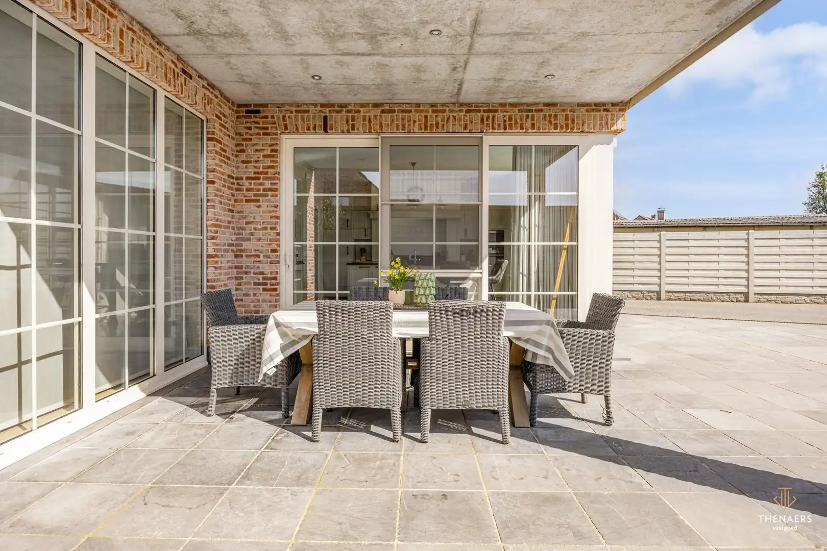 Stijlvolle pastoriewoning met ruimte, comfort en een prachtig afgewerkt geheel in Sint-Truiden. foto 33