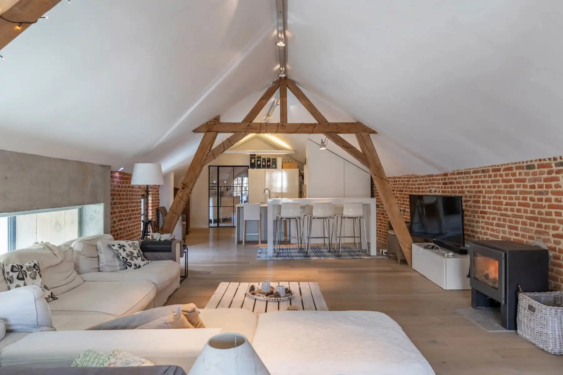 Karaktervolle gerenoveerde woning te Hoegaarden. foto 35