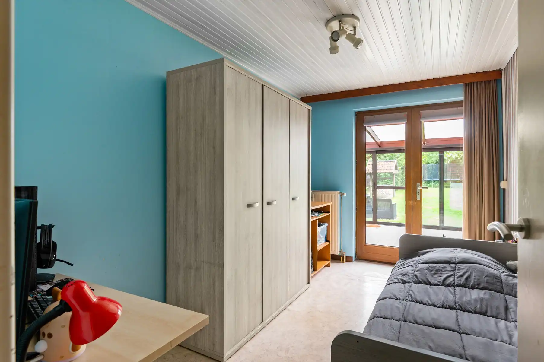 Uitstekend gelegen woning op ruim en zonnig perceel foto 15