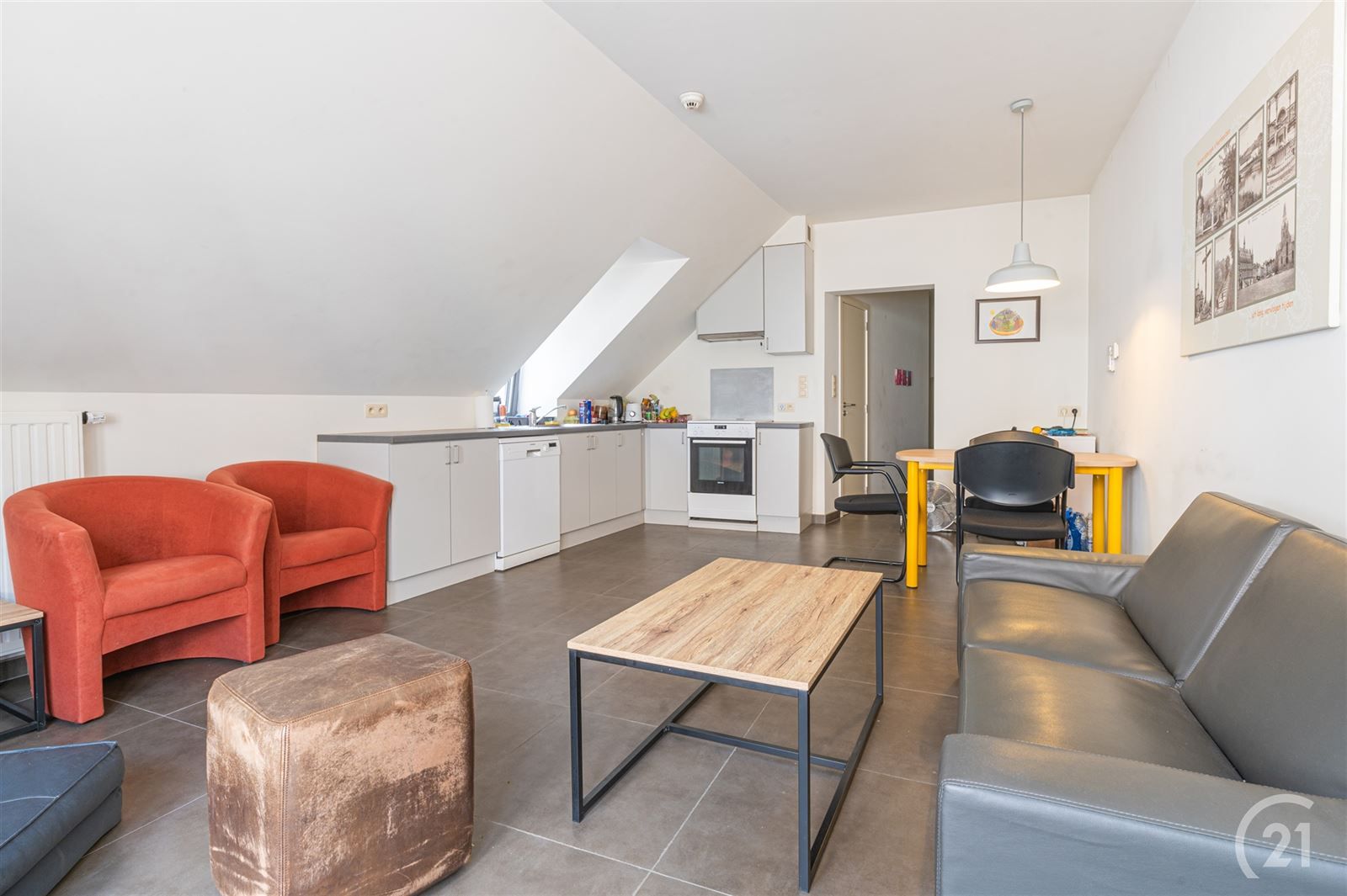 Prachtig commercieel pand (B&B EN  appartement) EN privé woning foto 12