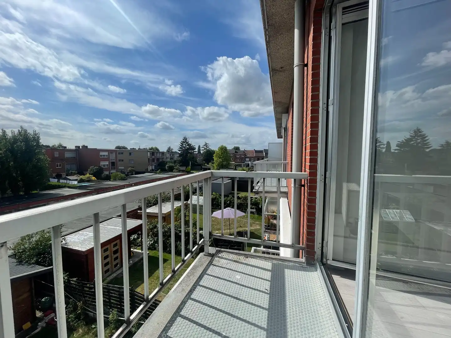 Mooi 2 slaapkamer appartement met autostaanplaats foto 8