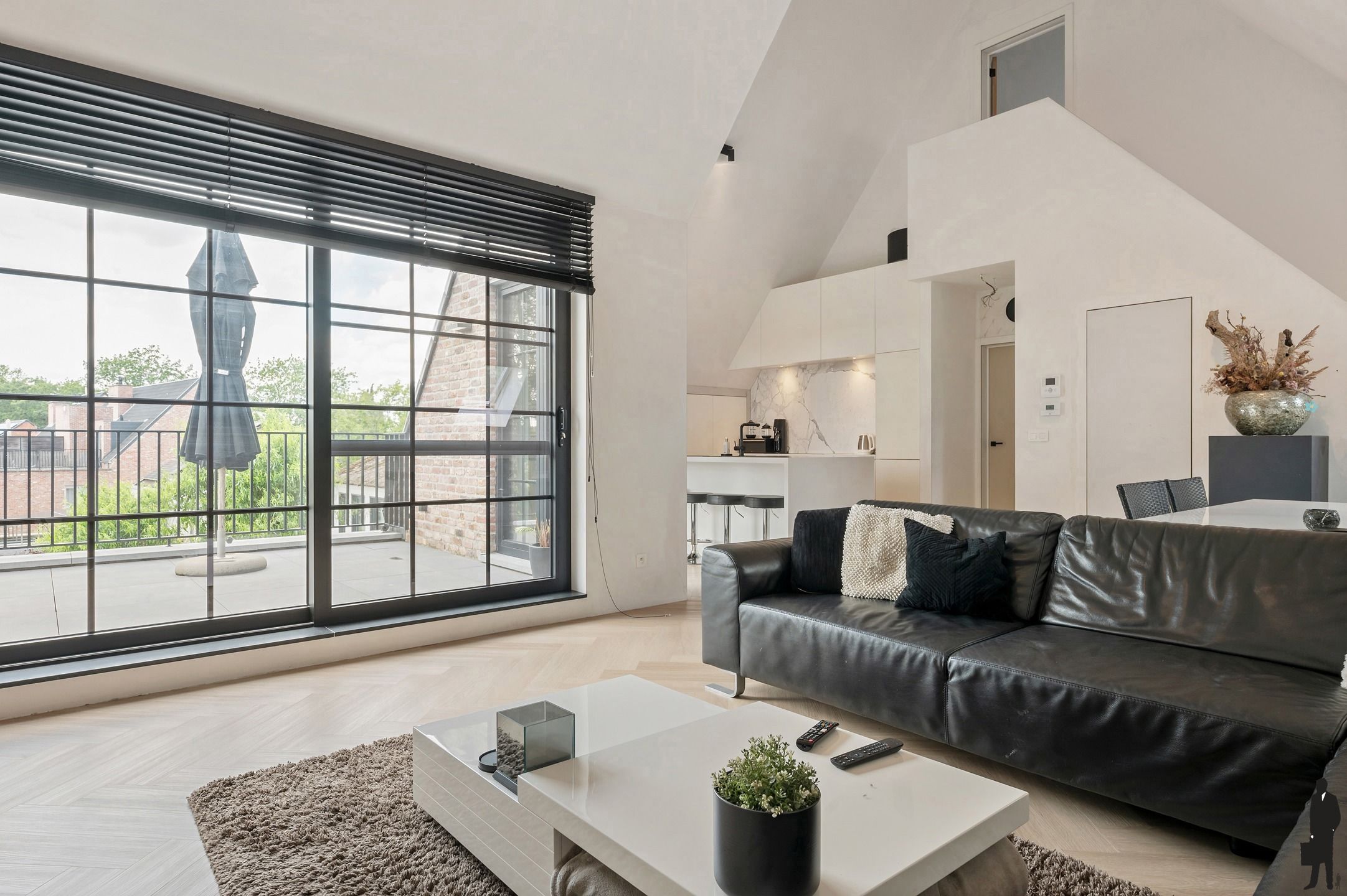 Dakappartement van ca. 157m² met 3 slpks en zuidwest terras foto 4