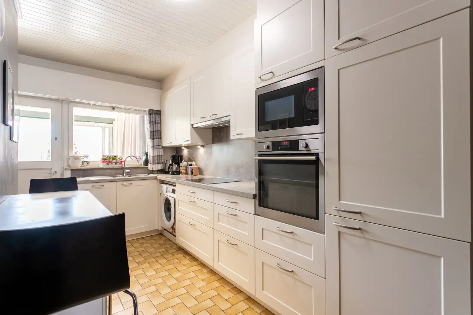 Rustig gelegen gezinswoning (EPC C) met 3 slaapkamers, garage en prachtige tuin in Halle foto 8
