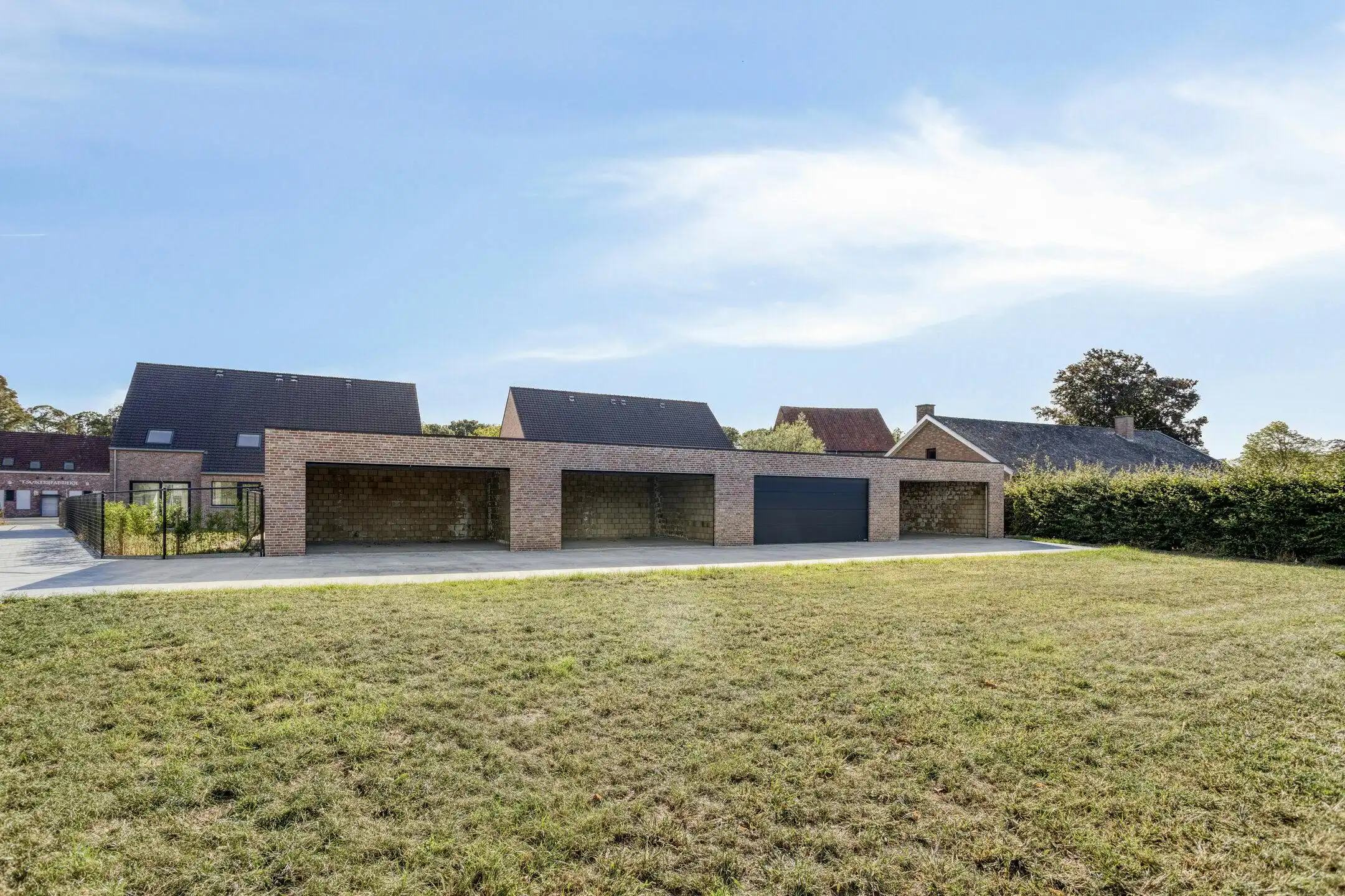 Nieuwbouw (6%) te koop in Elverdinge met 3 kamers en dubbele garage foto 9