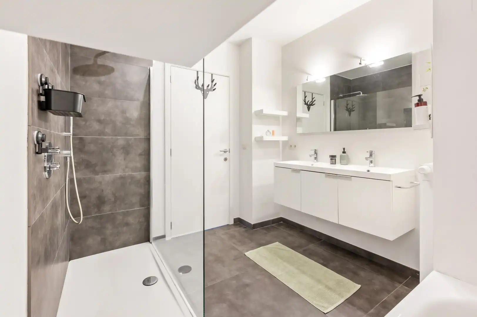 Penthouse met ruime terrassen en prachtige zichten!  foto 26