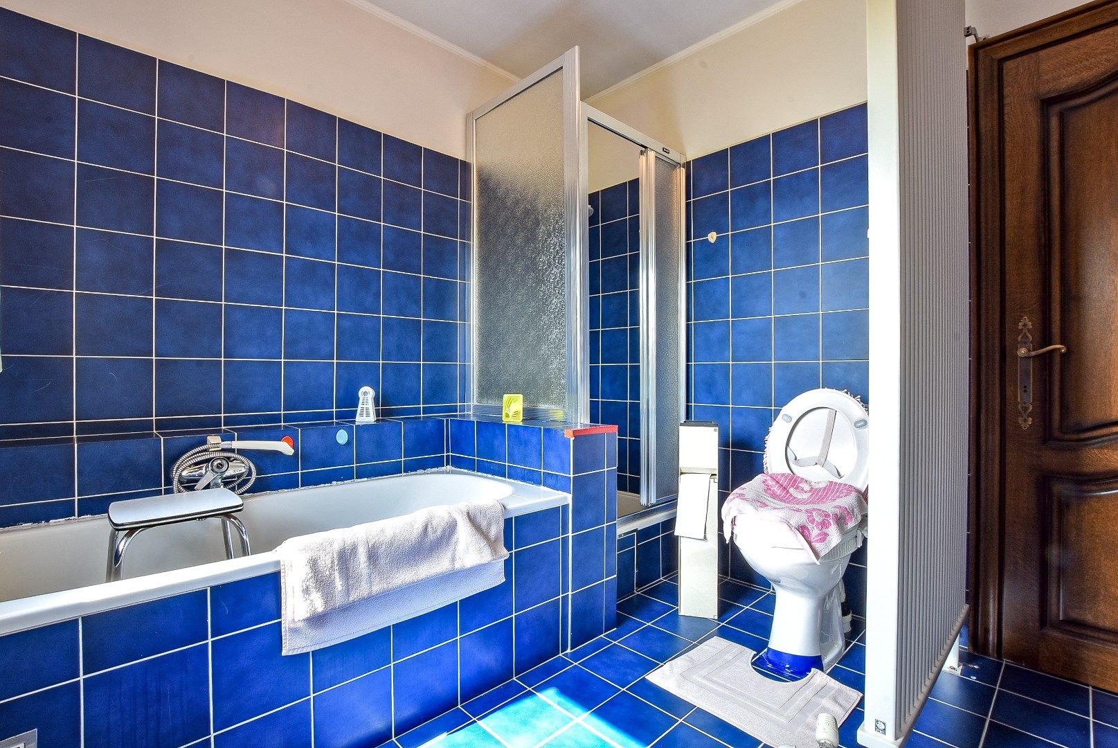 Ruime alleenstaande woning met grote tuin nabij centrum Diksmuide op 1681 m². foto 14