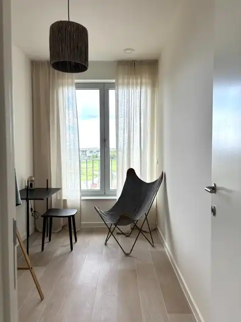 Nieuwbouwappartement met 2 slaapkamers, terras en fietsenberging. foto 11
