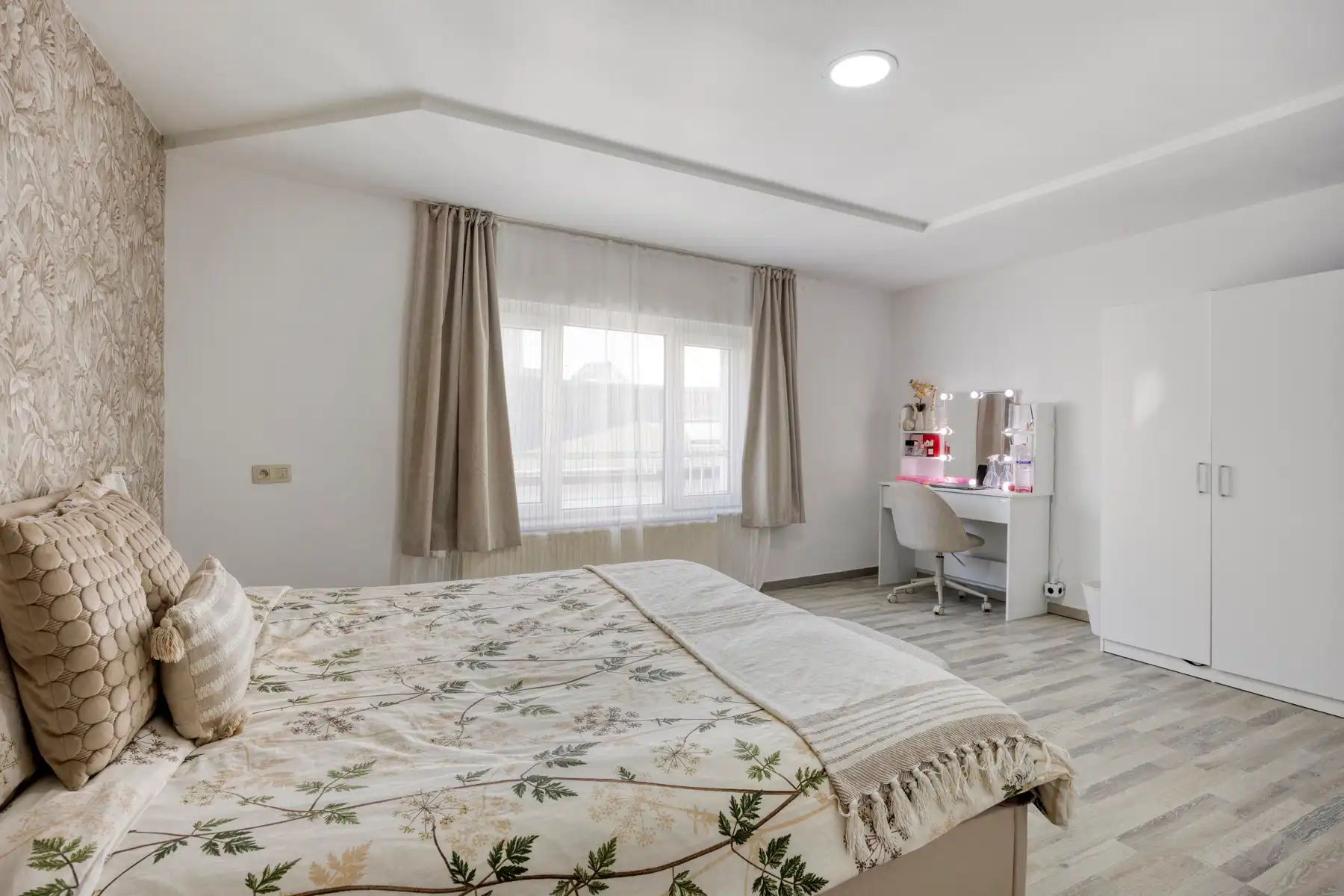 Ruim woonhuis met 4 slaapkamers in hartje Mechelen  foto 17