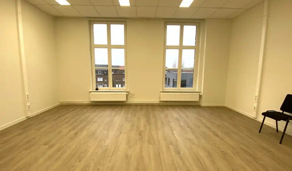 Kantoren te huur in voormalige directeurswoning in Gent foto 15