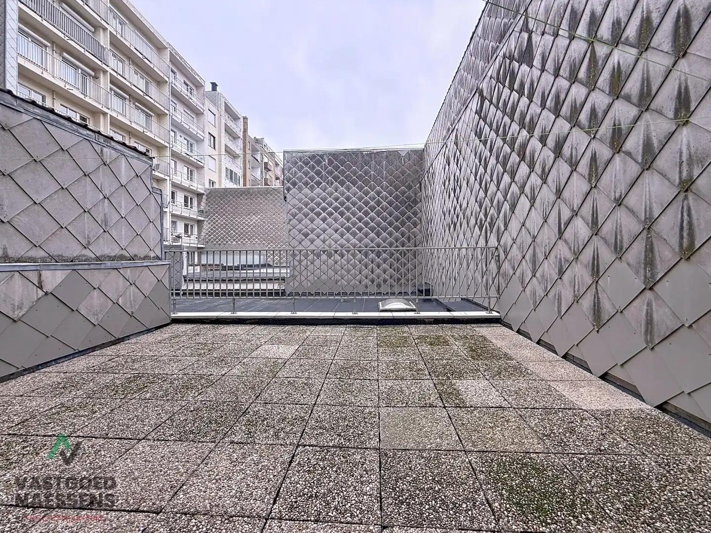 OP TE FRISSEN 2 SLPK APP - RUIM TERRAS - ZIJDELINGS ZEEZICHT foto 2