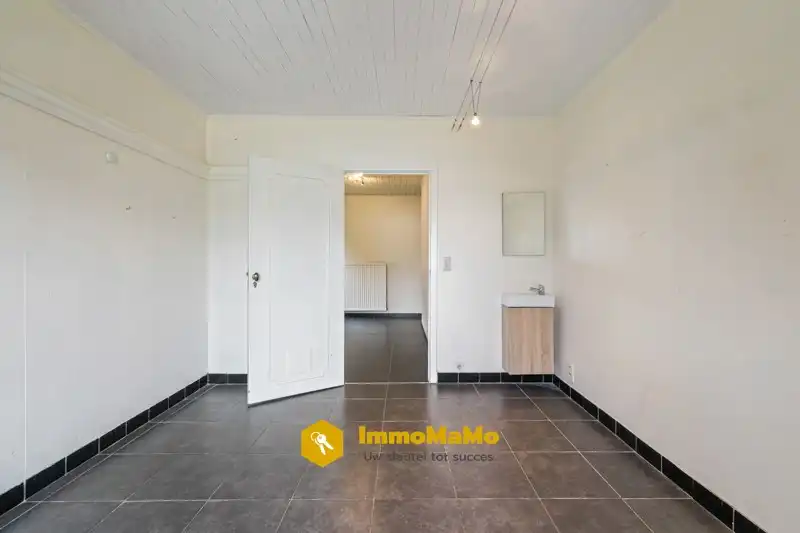 VRIJSTAANDE WONING MET OPEN ZICHT TE KOOP IN WACHTEBEKE (LOCHRISTI) foto 23