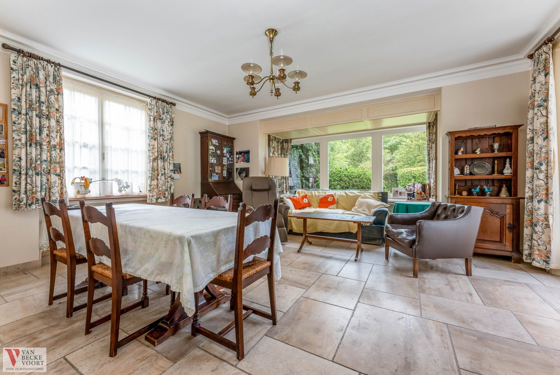 Karaktervolle landhuis op een prachtig domein van 2.030m² foto 5
