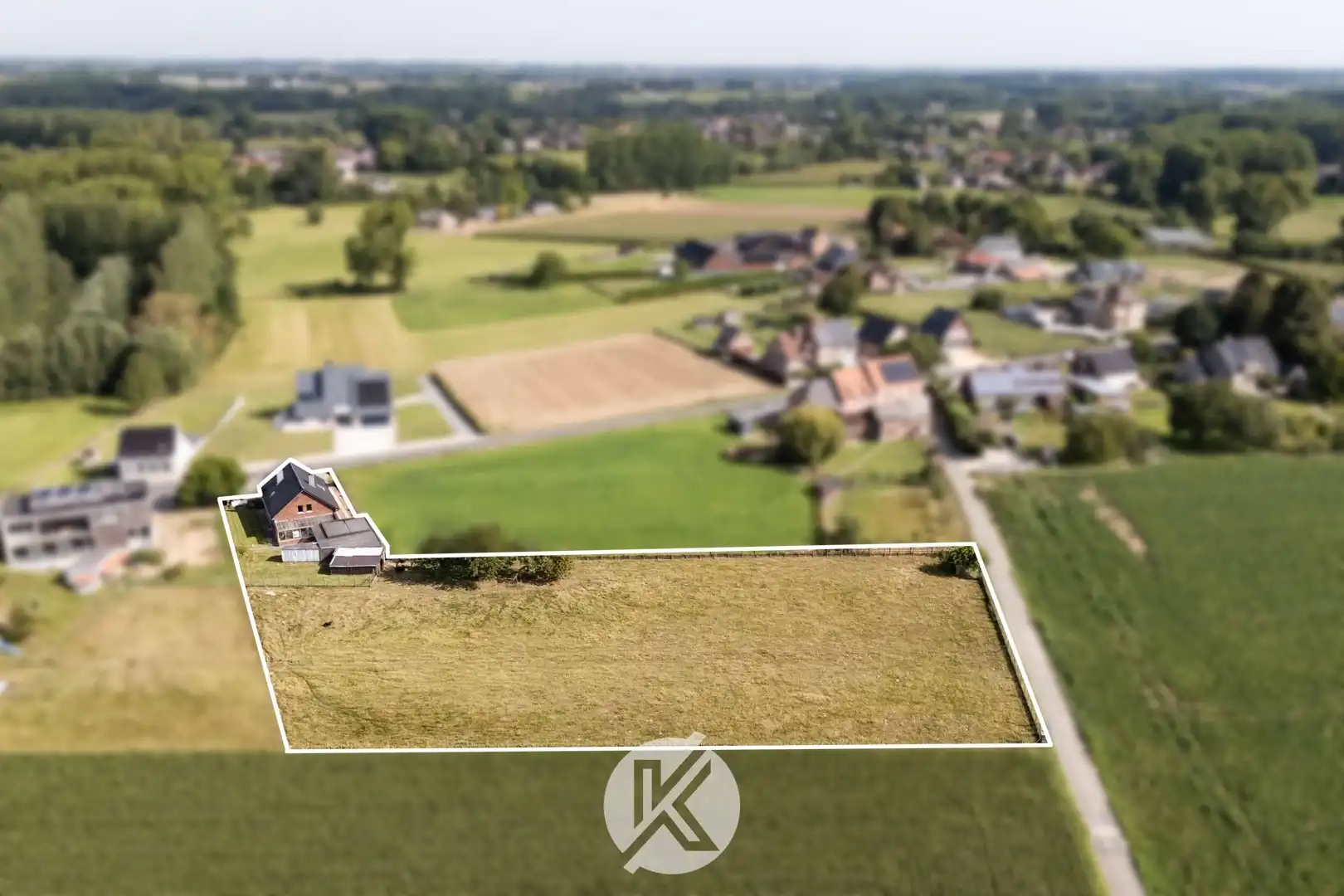 Vrijstaande woning met renovatiepotentieel foto 6