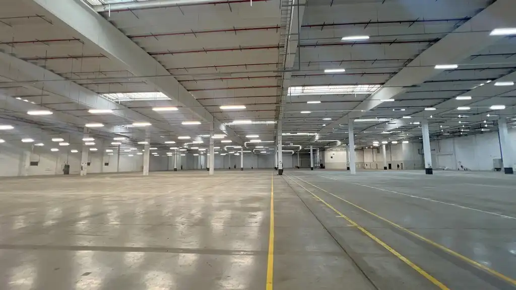 Logistiek magazijn te huur in bedrijvenpark Waregem-Zuid foto 5