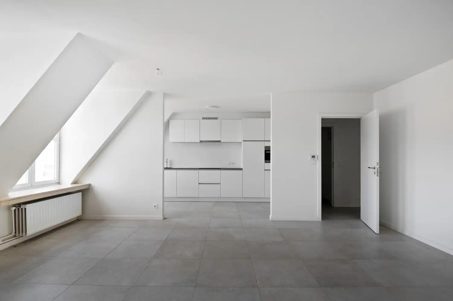 Lichtrijk, instapklaar dakappartement met 2 slaapkamers nabij het Zimmerplein in Lier! foto 6