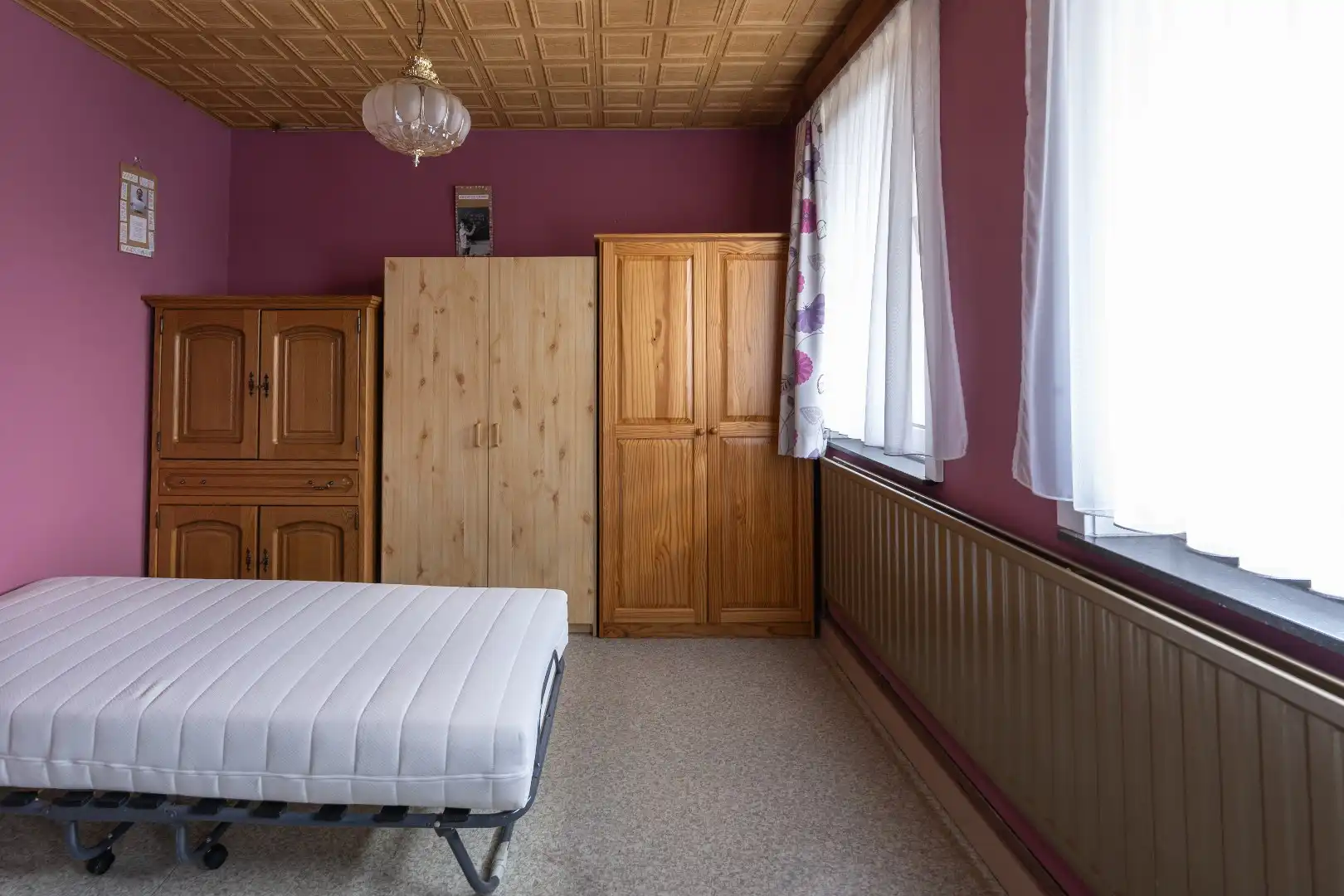 RUSTIG GELEGEN, RUIME WONING MET 4 SLAAPKAMERS, TUIN & AANGRENZENDE STUDIO MET ENERGIELABEL D GELEGEN IN ALKEN foto 18