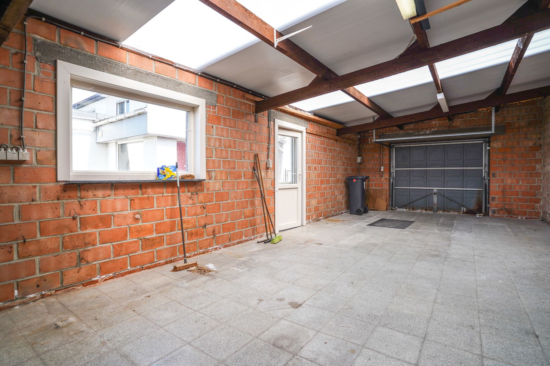 Rustig gelegen, te renoveren half open bebouwing in Tisselt. foto 30
