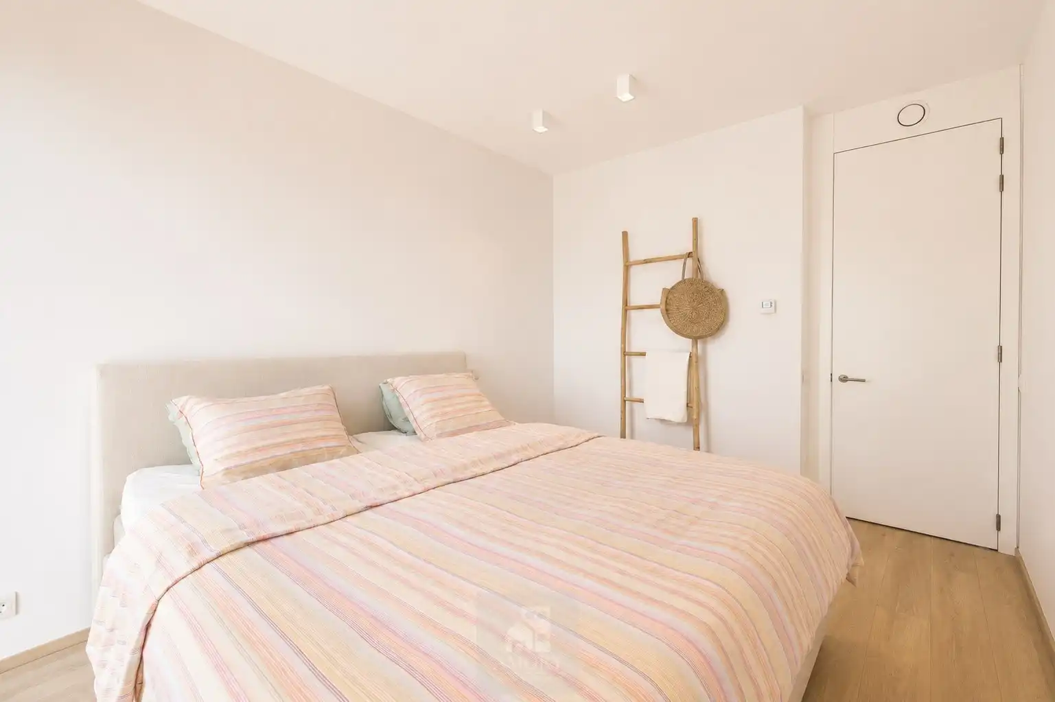 Recent high-end appartement in het centrum van Gent foto 19