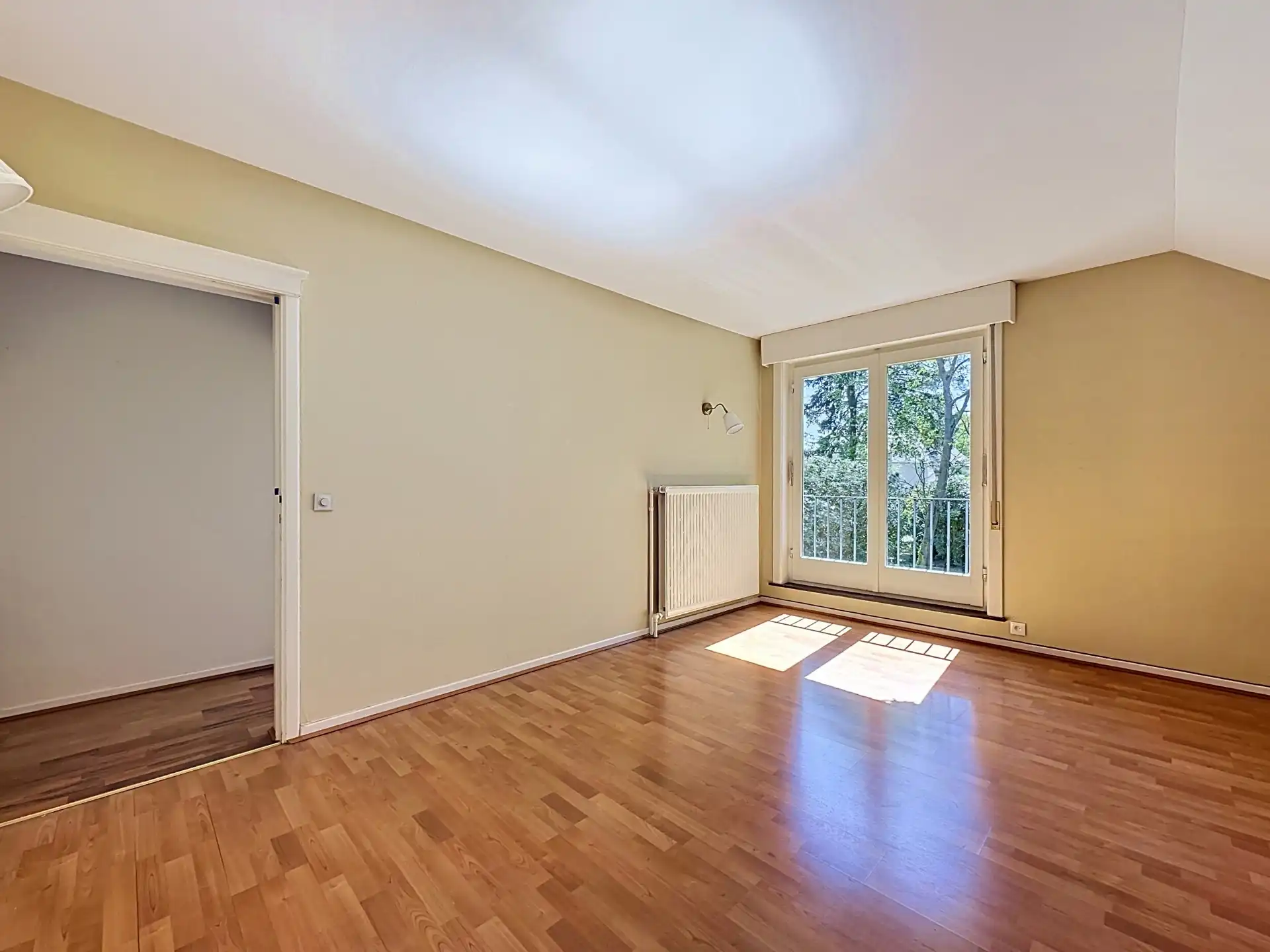 VILLA MET CHARME - DISCREET GELEGEN MET PRIVATIEVE WEG foto 12