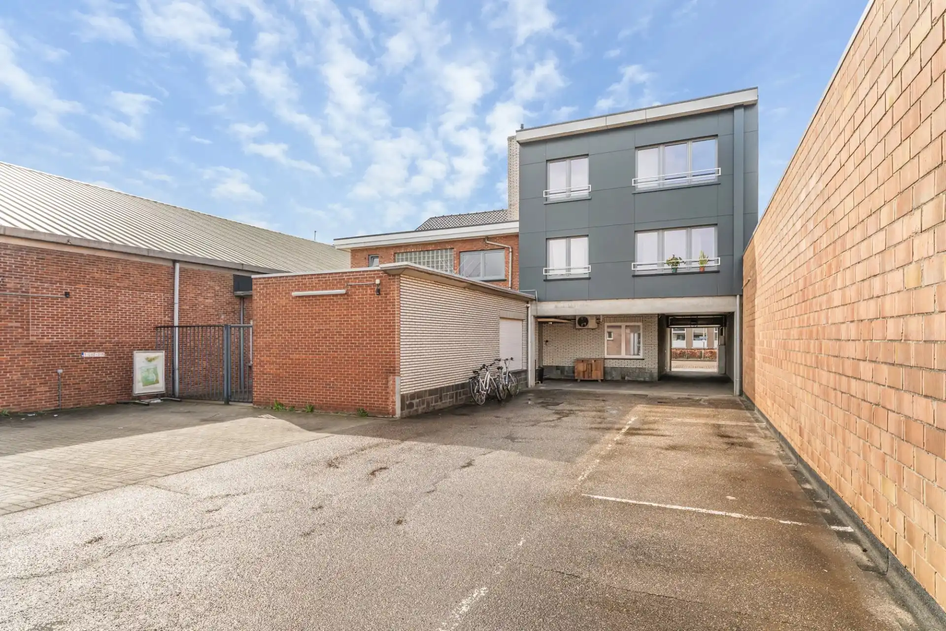 Ruim appartement met 2 slaapkamers in Koersel foto 13