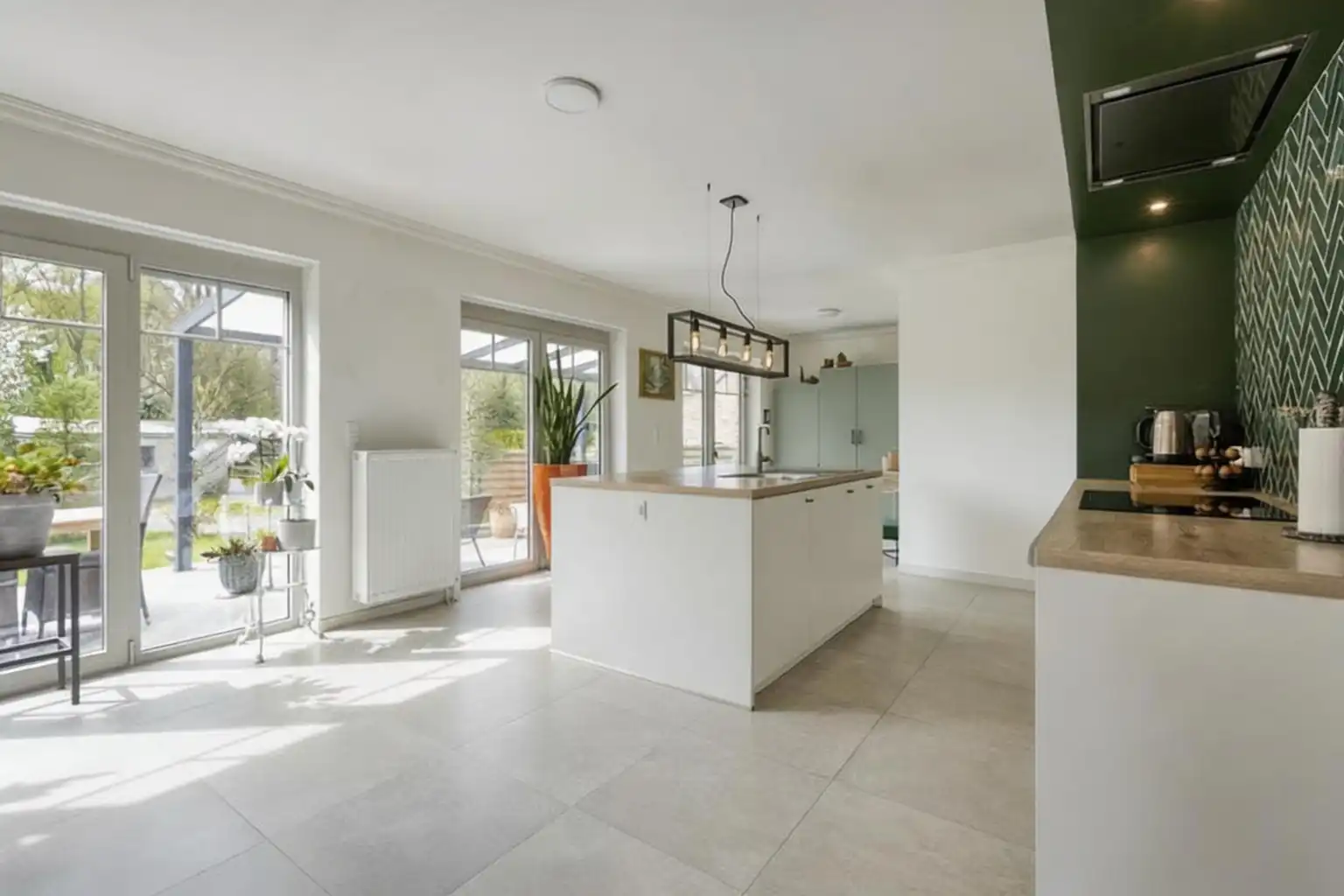 Mooie, recente woonst met tuin op een rustige locatie  foto 5