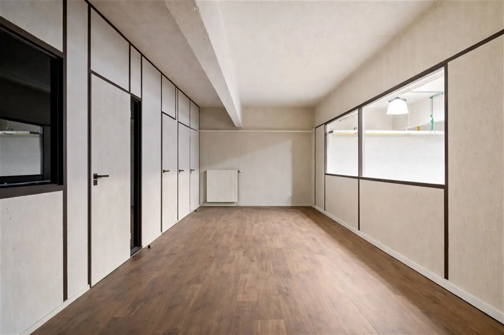 Te Koop centraal gelegen moderne KMO unit nabij haven van Antwerpen foto 14