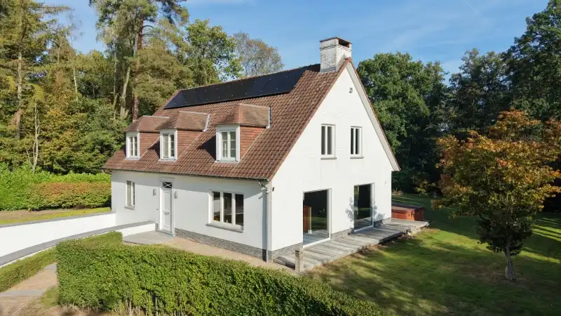 Exclusief gelegen stijlvolle villa op 24 are palende aan natuurgebied foto 37