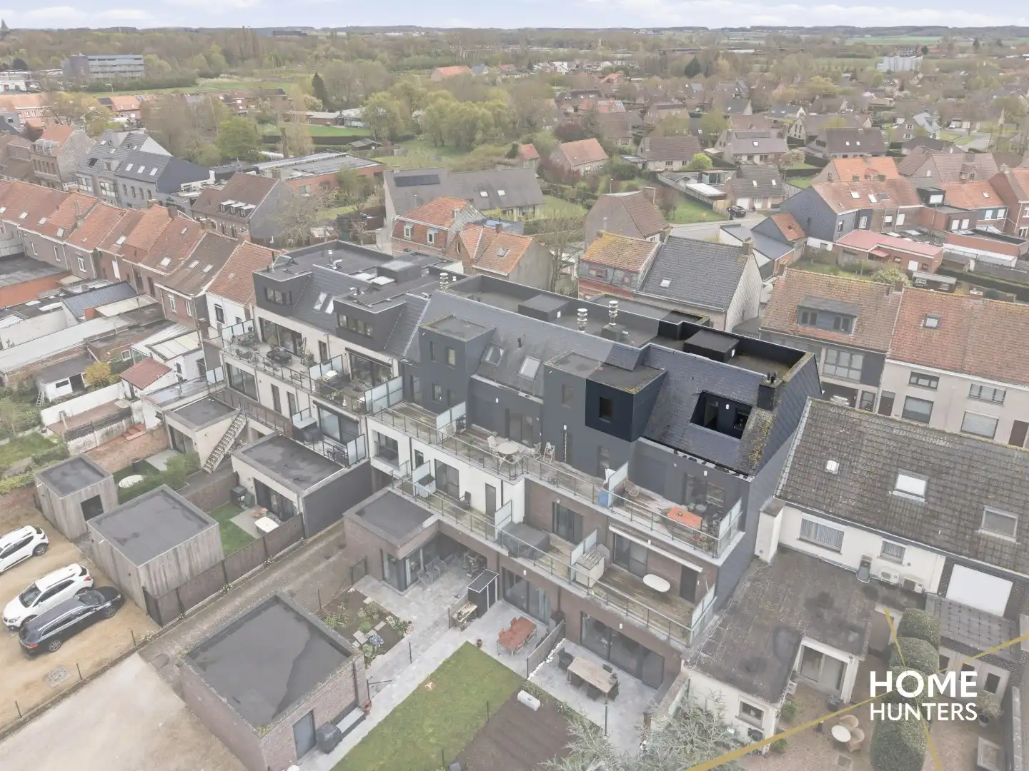 Stijlvol en lichtrijk appartement met terras in het hart van Ieper foto 3
