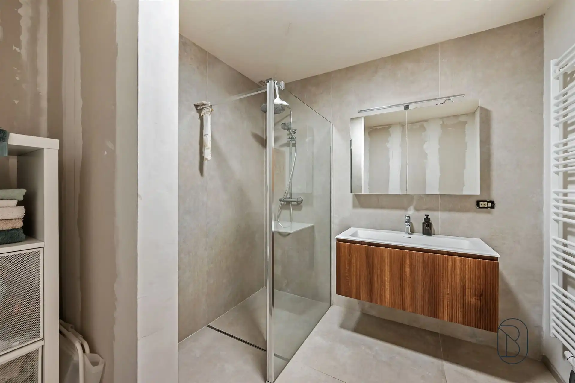 Instapklare woning met grote aangename tuin.  foto 14