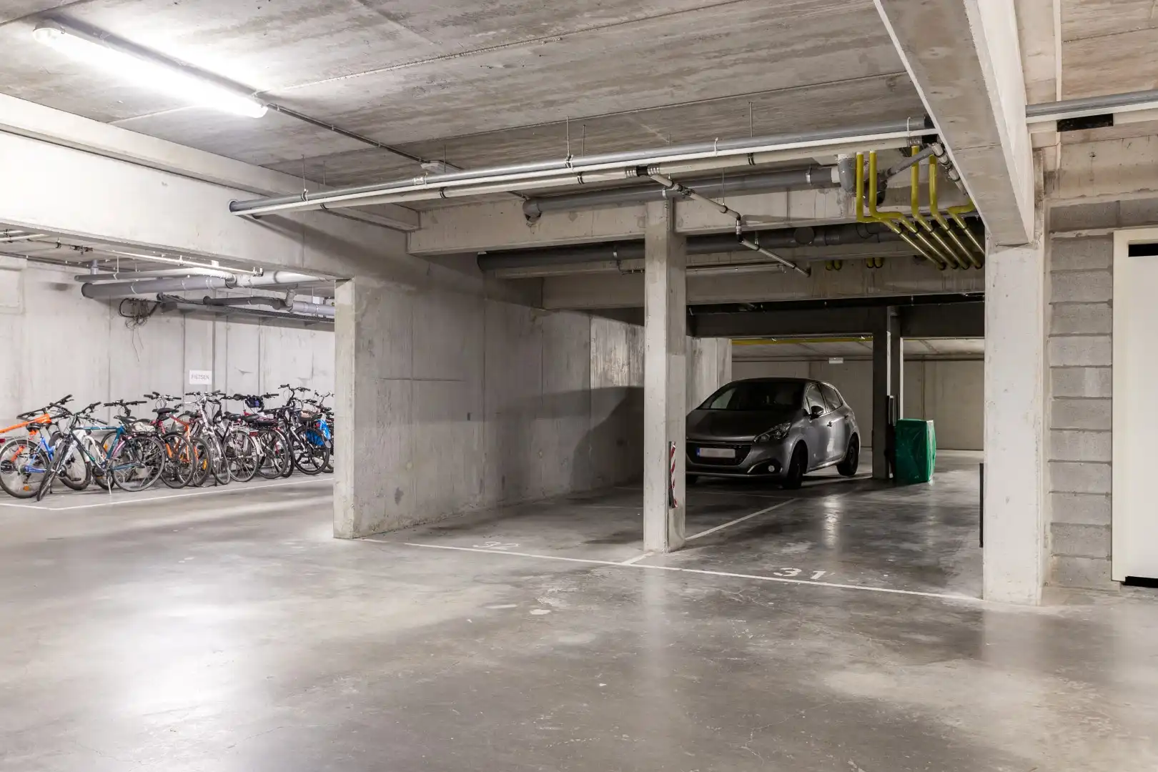 Instapklaar appartement met 2 slpk en parking te Halle foto 13