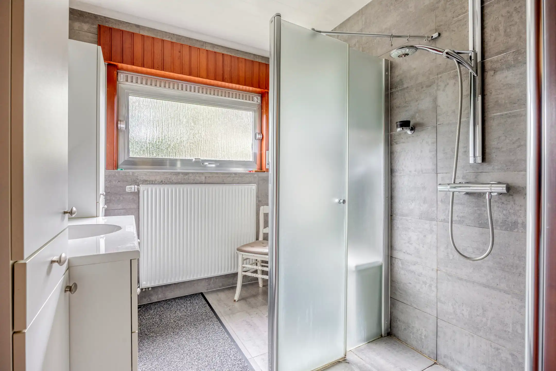 Ruime vrijstaande woning met potentieel foto 9