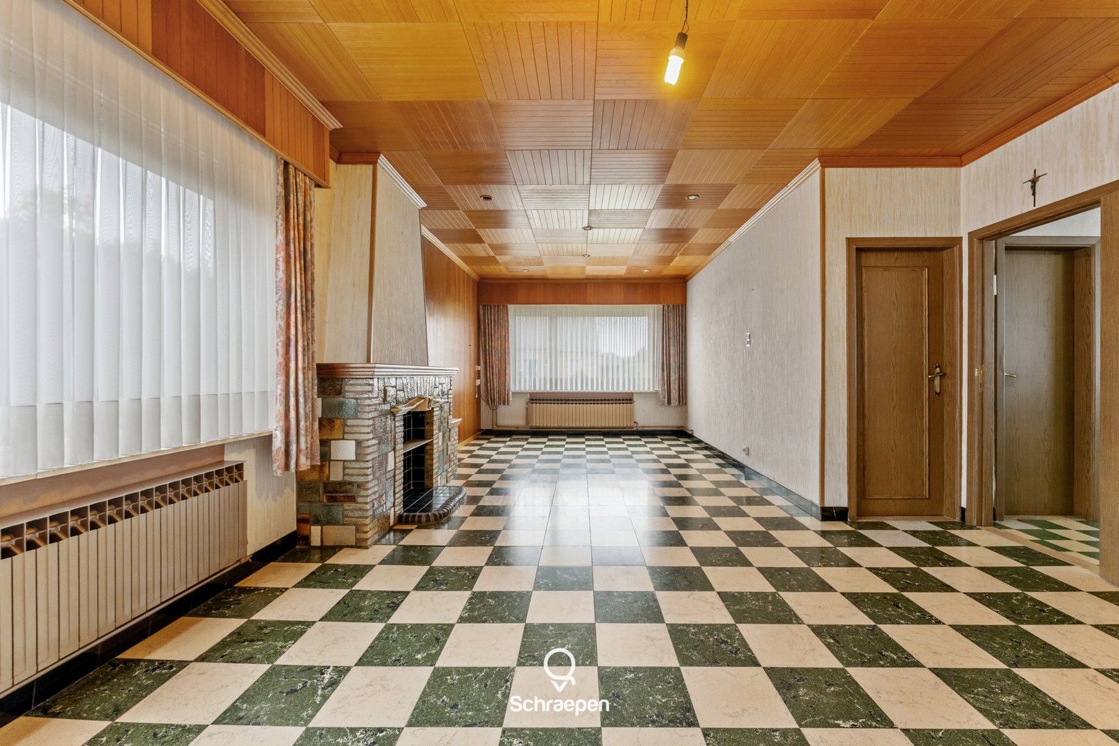Uitstekend gelegen renovatiewoning met 4 slpks op perceel van 17 are te Zonhoven! foto 2