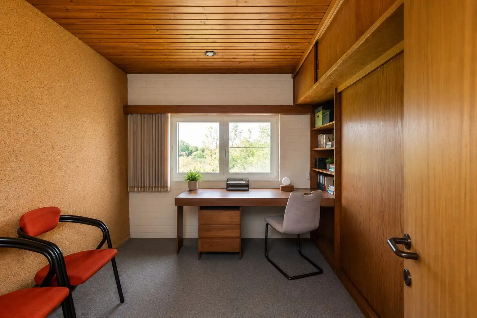 Splitlevel woning met tuin en zicht op natuurgebied! foto 18