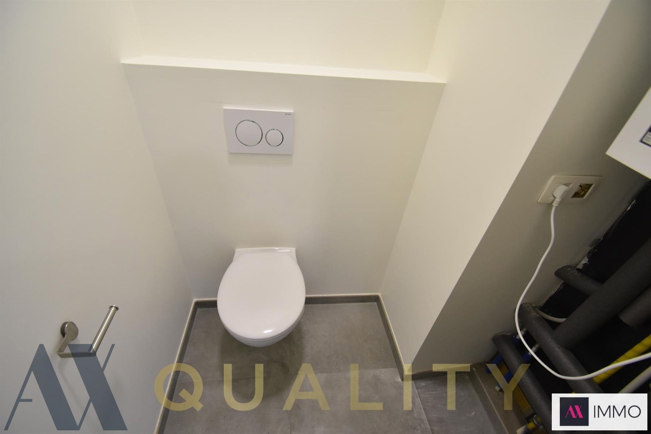 Recent 3 slpk. duplex appt. met  terr.,  2 autostpltsn., private berging, lift en gem. fietsenstalling foto 9