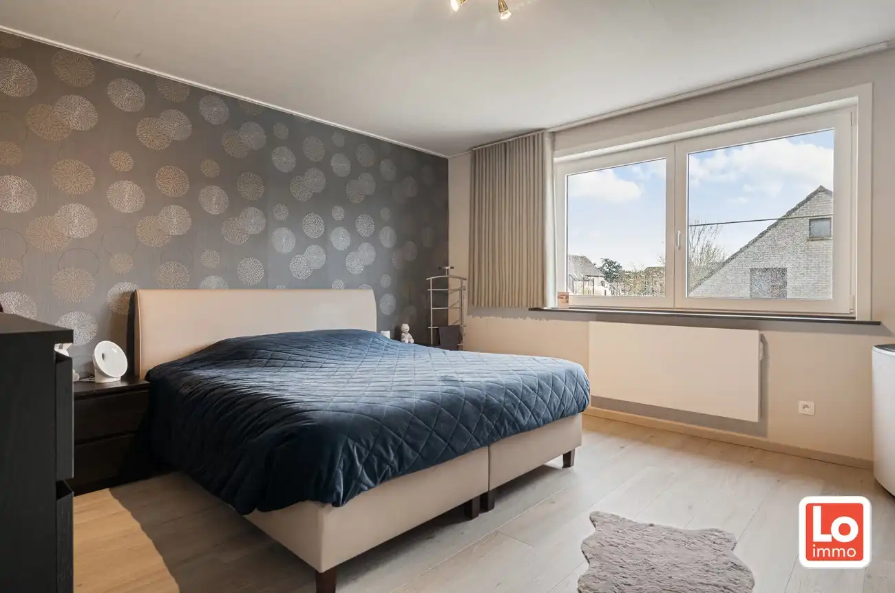 VERKOCHT!! Instapklare halfopen woning met afzonderlijke garage (incl. laadunit) in het hart van Lochristi! foto 13