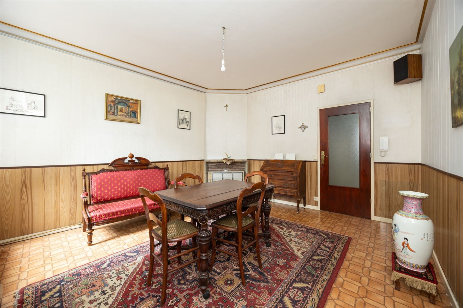 Gelijkvloers appartement met koer in hartje Stad foto 4