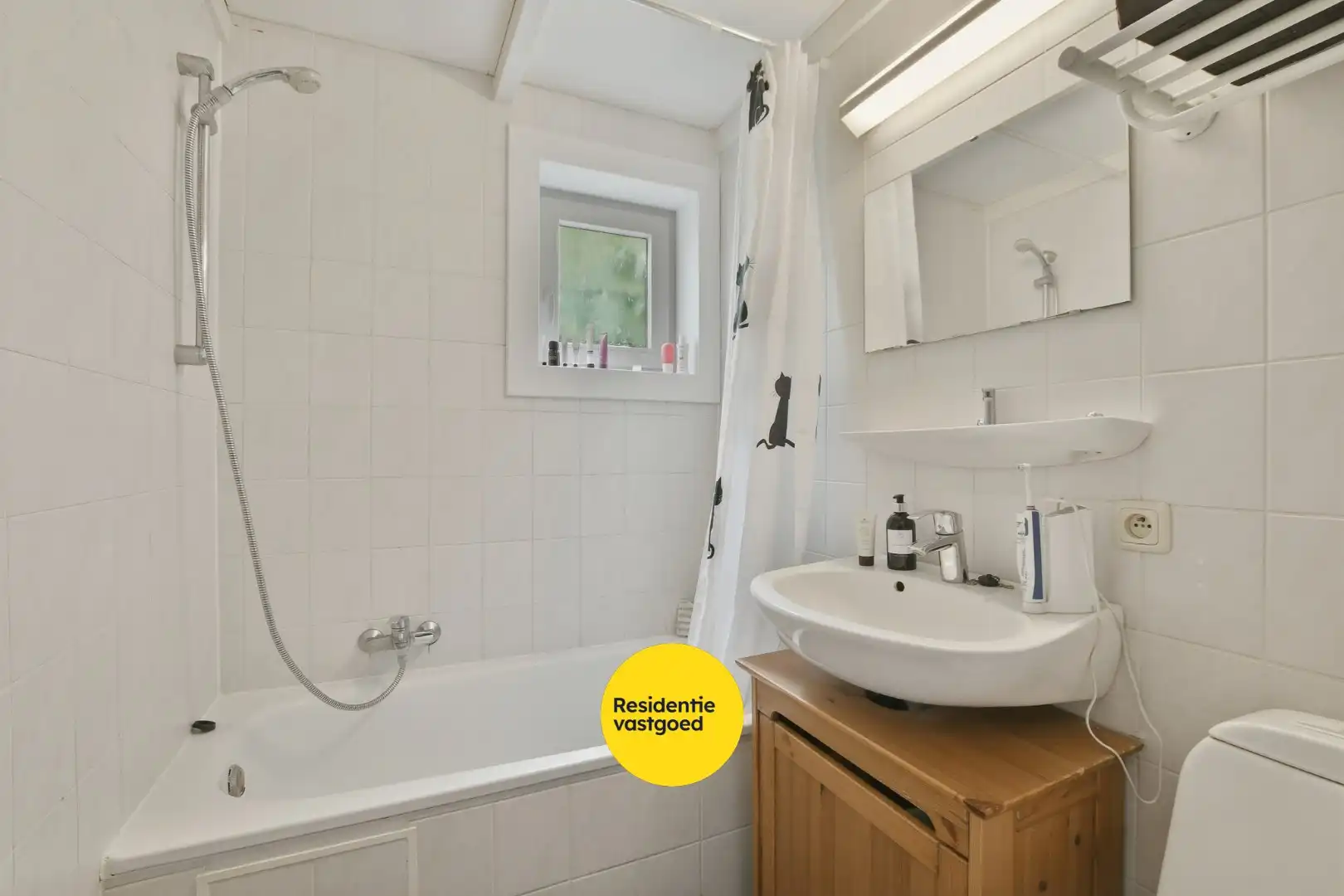 Charmant vissershuisje met 3 slaapkamers en prachtig open polderzicht foto 14