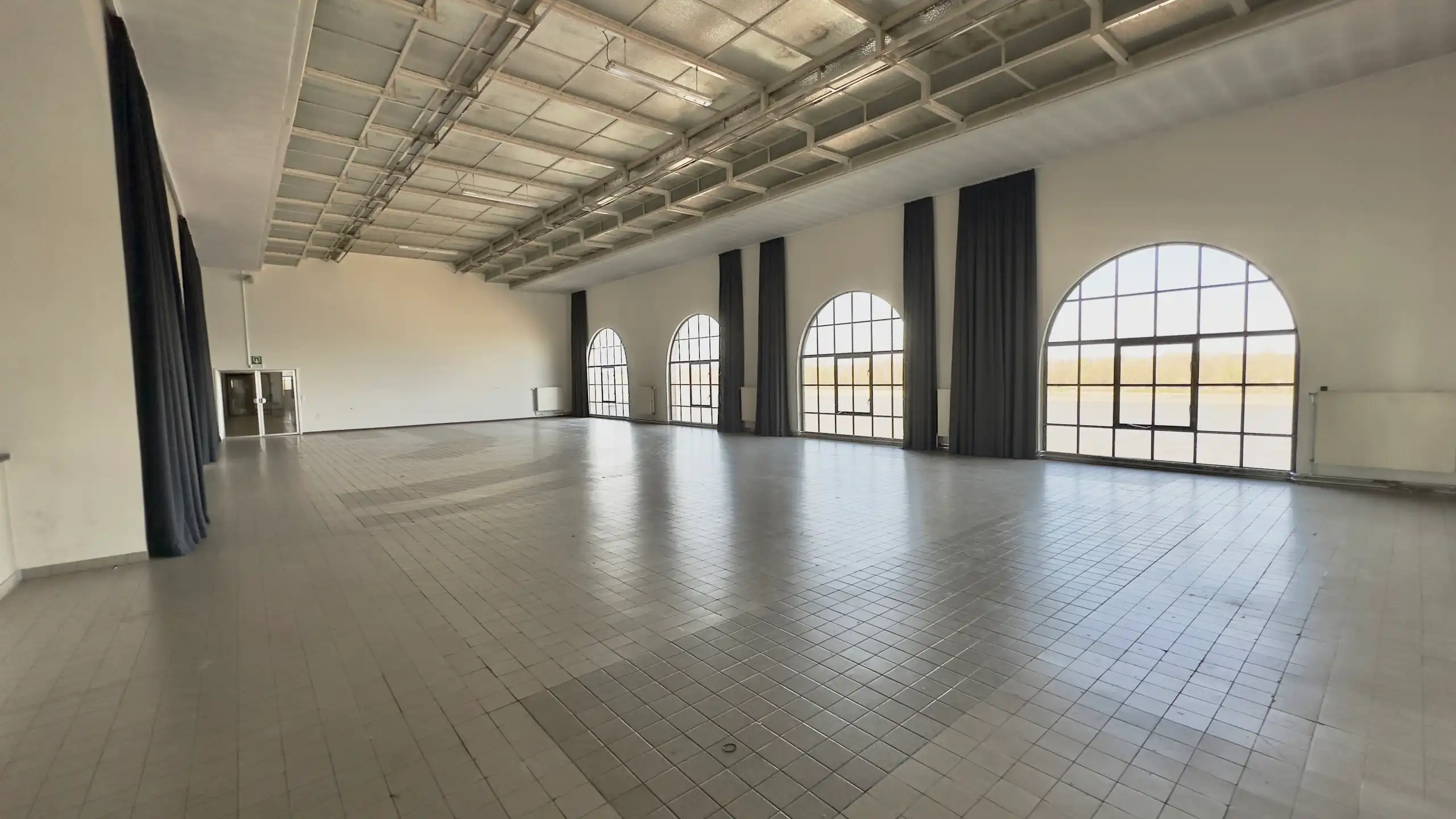 Unieke polyvalente ruimte op historische locatie  foto 4