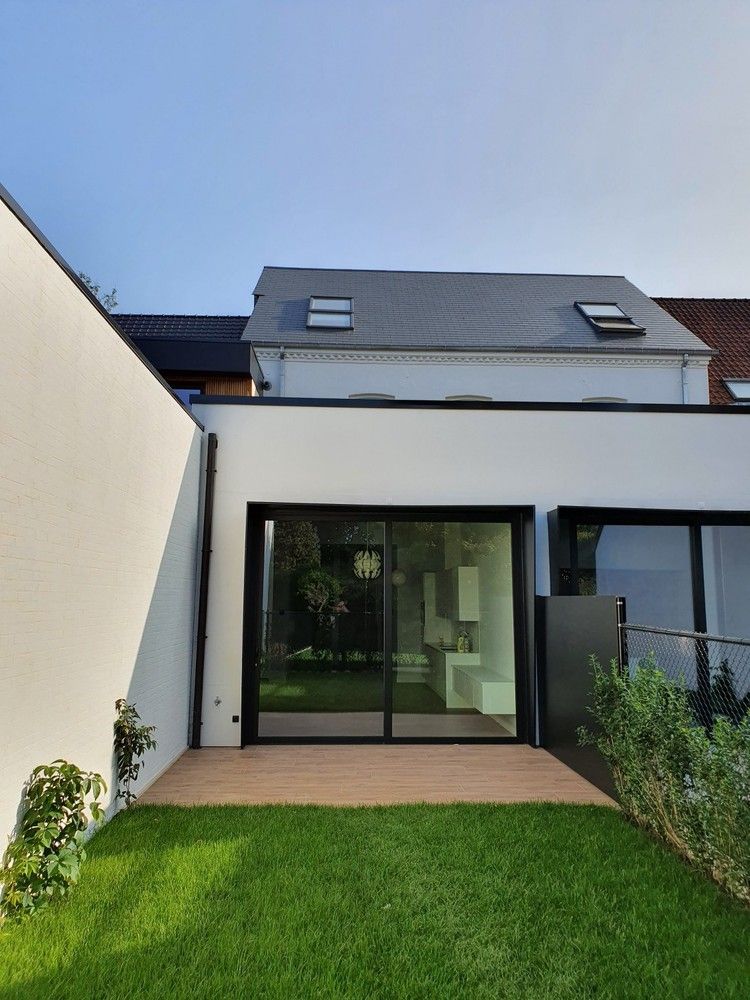 PRACHTIGE STADSWONING MET 2 SLAAPKAMERS EN TUIN foto 20