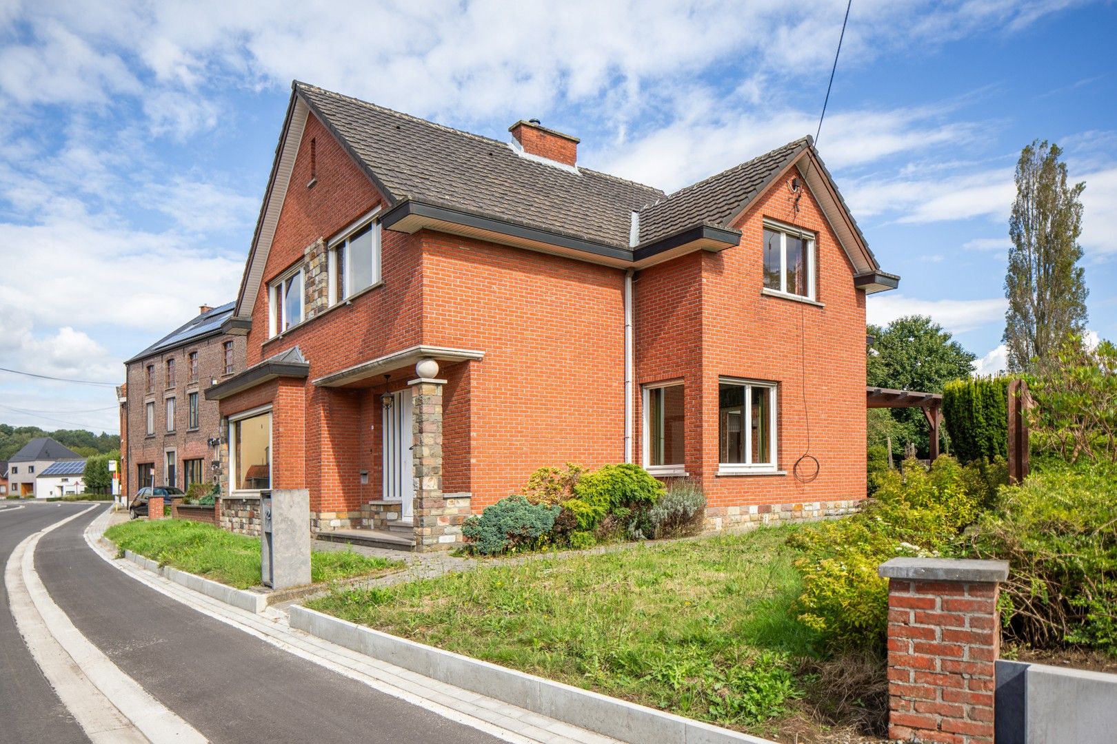 Charmante vrijstaande woning met enorm veel potentieel op toplocatie foto 15