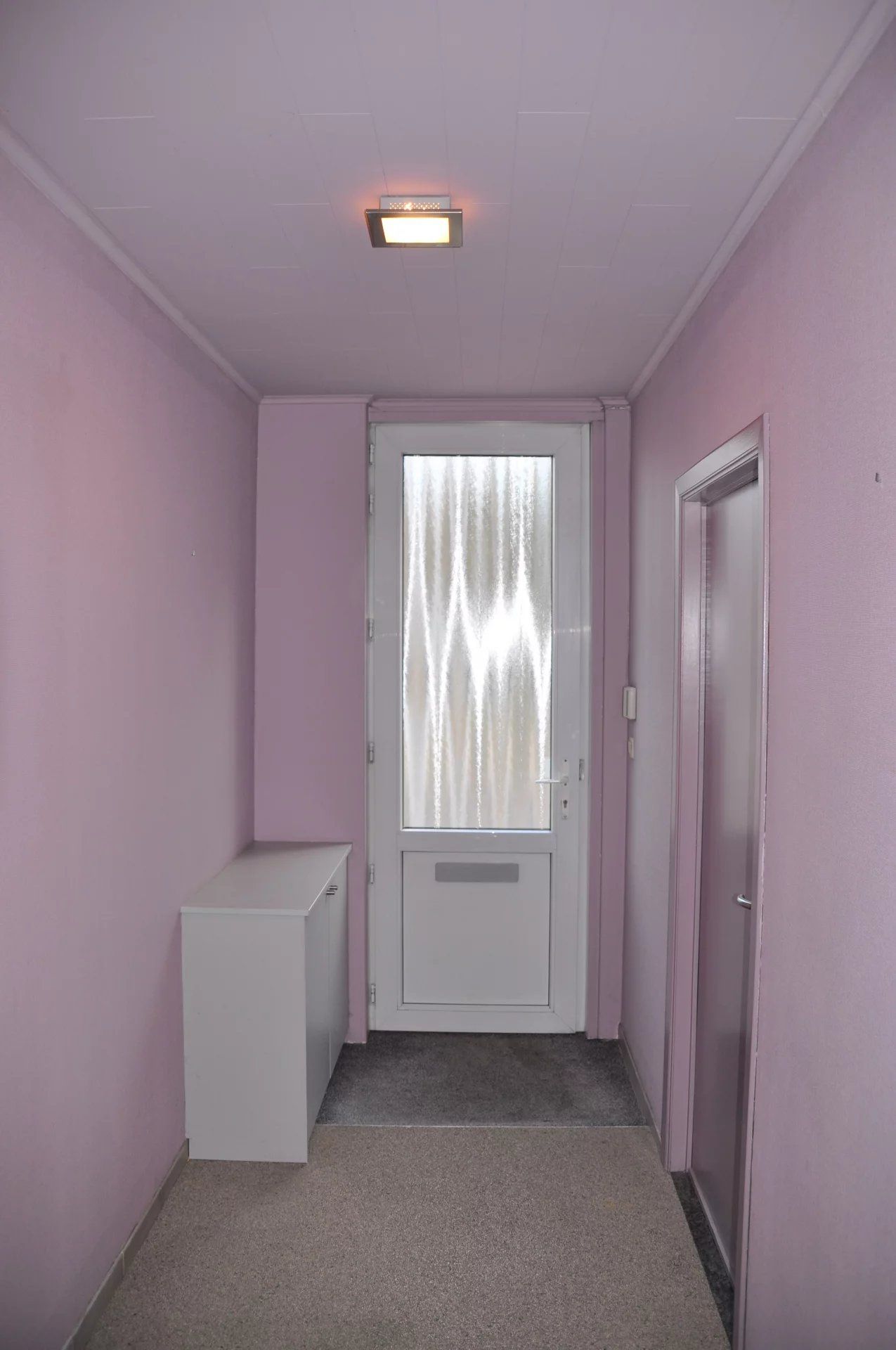 UNIEK HANDELSPAND VAN 110M² MET DUPLEXAPPARTEMENT MET 3 SLPK IN LANAKEN CENTRUM foto 12